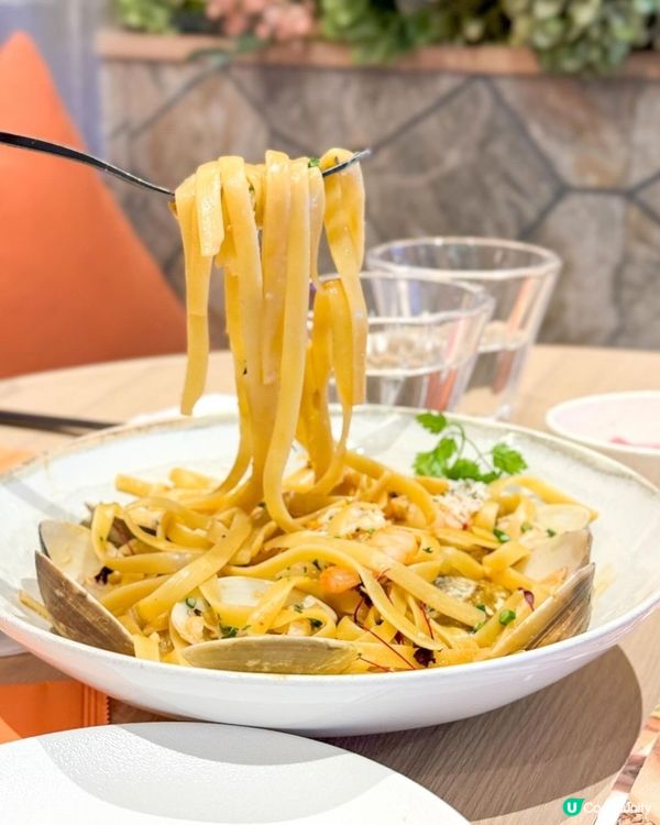 又一城新開韓式餐廳！🍊  簡約風打卡一流📸