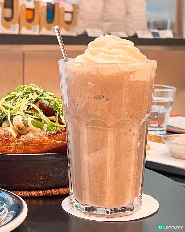 荃灣新開咖啡店☕️  鬆餅配荷蘭寶貝鬆餅🥞  新年利是封送咖