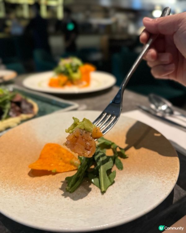 輕奢風格調｜屯門小區裡的高級感餐廳