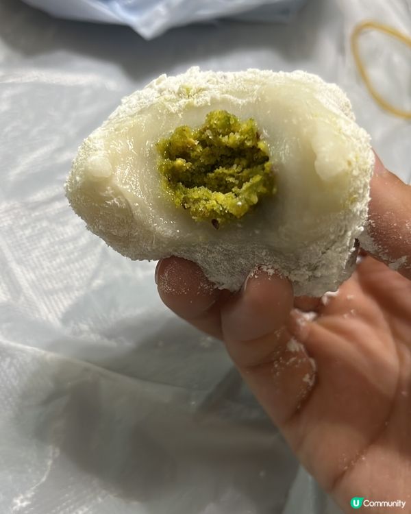 荃灣民豐開心果糯米?，媽媽終於係加拿大返左香港，佢一落機就黎...