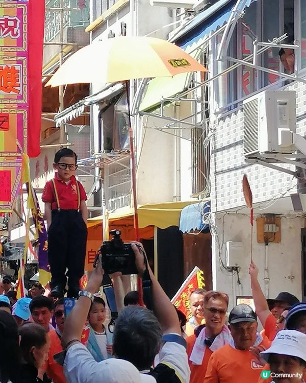 佛誕長洲舉行太平清醮飄色巡遊, 令長洲街頭萬人空巷 ! 距離...