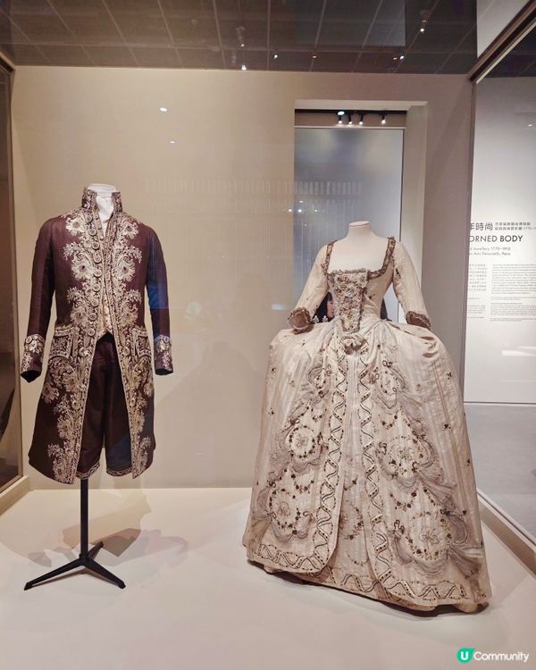 在宮廷劇裡常常看到華麗非凡的法式大裙擺禮服🥳美麗動人的內在藏...