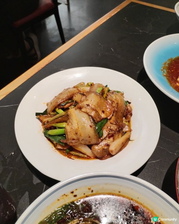 返?深圳食川菜，有好味?蒜泥白肉，回鍋肉，四川擔擔麵及炒椰菜...