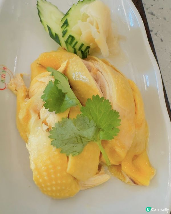 勁滑海南雞飯??  將軍澳東港城帕泰家海南雞滑嫩好味，油飯油...