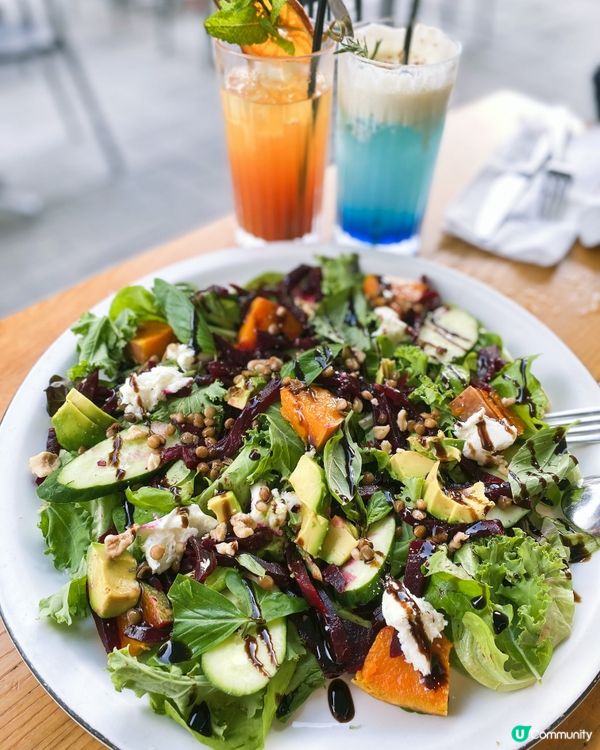 海邊🏖️～ 凍飲+Pizza🍕 好正🥰