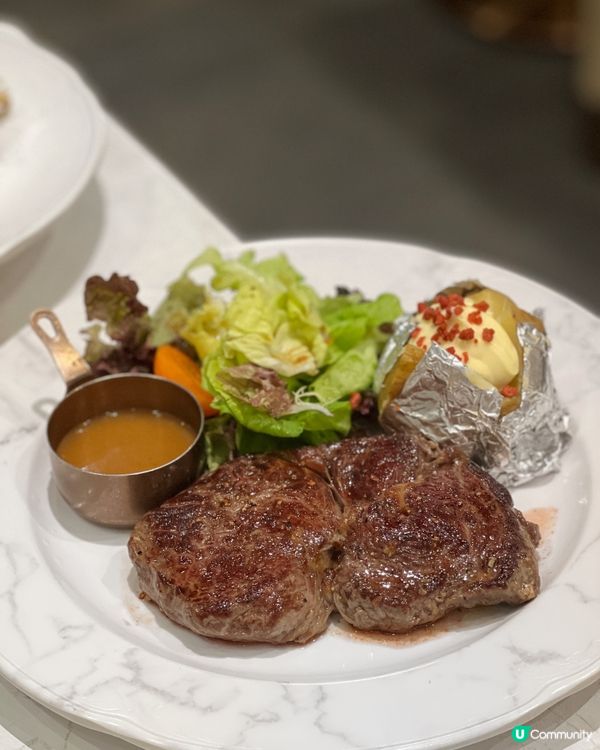 《佐敦抵食二人套餐 必試特色酸忌廉煙肉薯條》