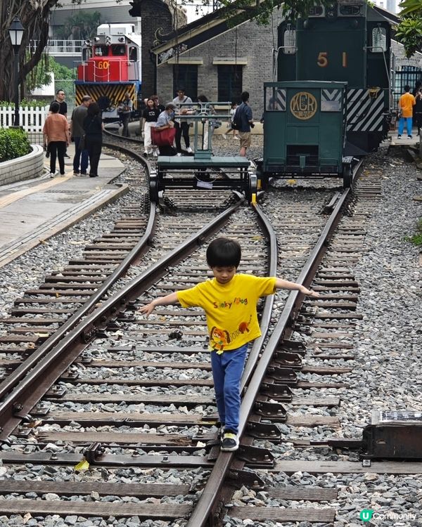 夏日炎炎最好就去黃金海岸沙灘游水同玩下沙。 藍天白雲點影都靚...