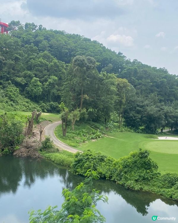 風光日麗，向山面海，美倫美奐，再加上有偶像加持既外景打卡靚位...