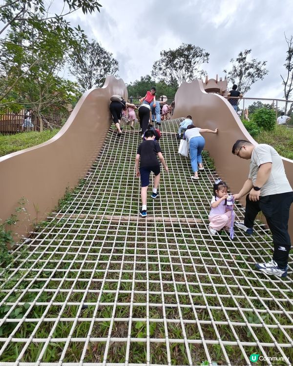 去了深圳龍崗兒童公園玩，地方好大足夠俾小朋友放電，非常好玩的...