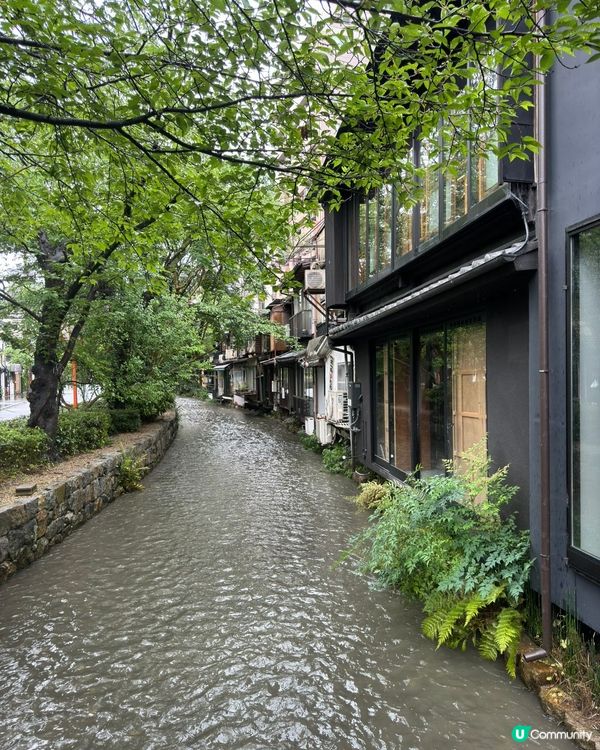 京都有相當豐富的歷史遺跡，也是日本傳統文化的重鎮之一，是京都...