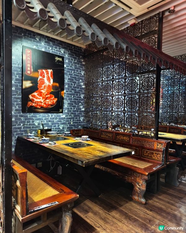 北角宮廷式火鍋，必點花膠雞湯底