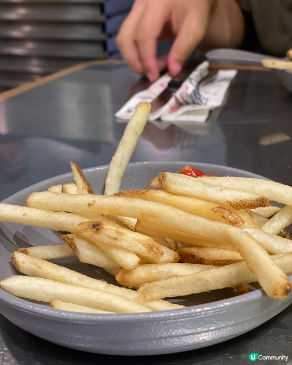 銅鑼灣高質扒房🥩 黑松露薯條任食🍟 性價比高！
