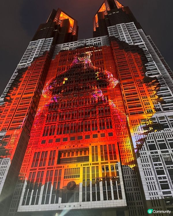 東京都廳舍除咗45樓有免費展望台外，每晚仲有免費投射表演，但...