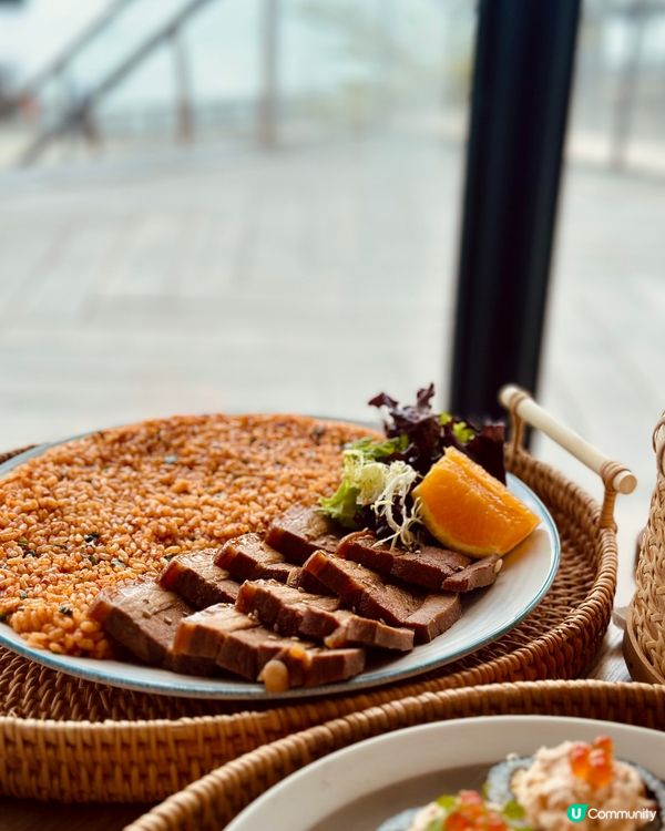 前陣子經過南昌站附近的海旁，才發現這裡多了一棟新的Soho ...