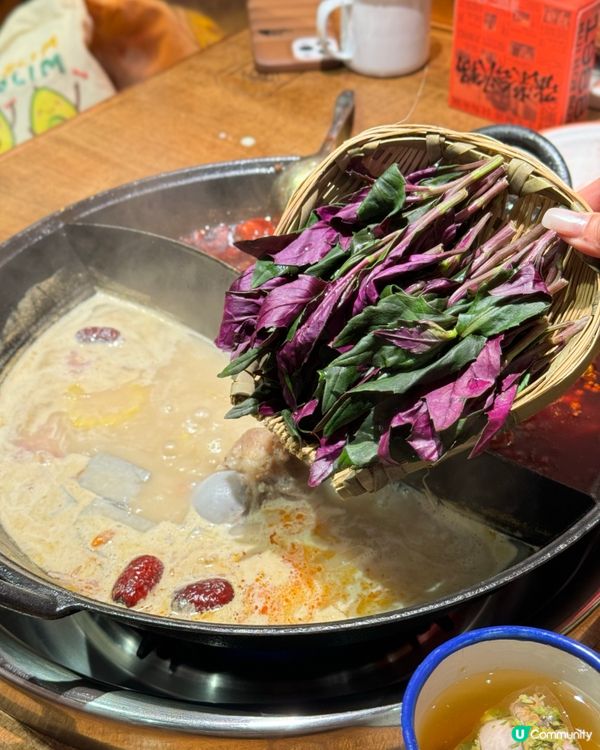 深圳人氣榴槤綿綿冰配麻辣火鍋！