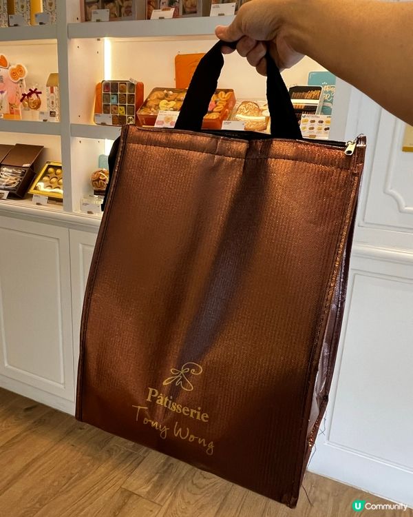 第一次去呢間蛋糕店🍰，十二款經典蛋糕禮盒真係好吸引我眼球🤩！