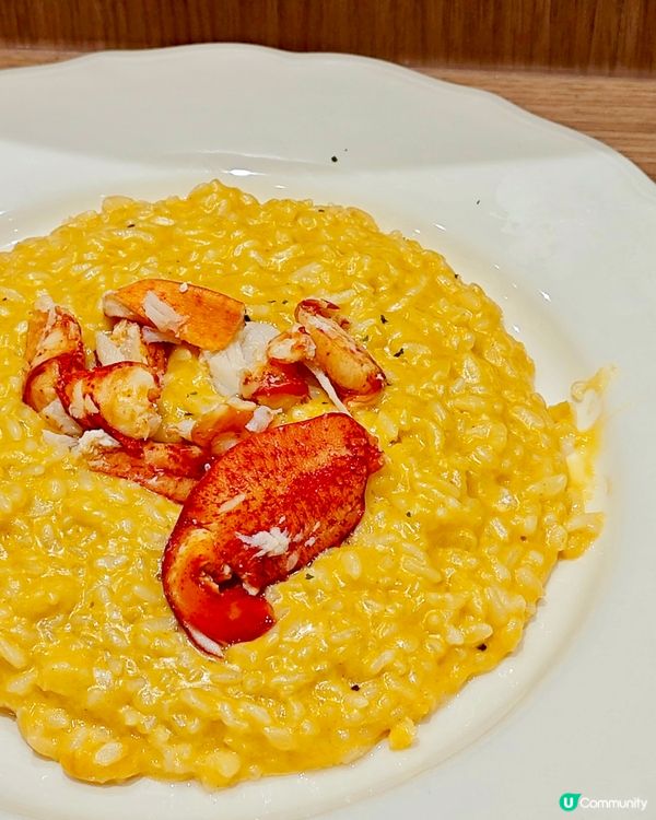 以梳乎厘作主打的西式咖啡店PHI Coffee & Panc...