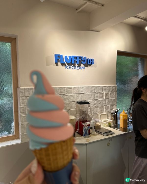 上海最出名就係city walk，由武康大樓出發一直行，沿途...