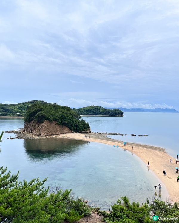 四國小豆島上的天使之路，希臘風車及直島上的草間彌生黃色南瓜