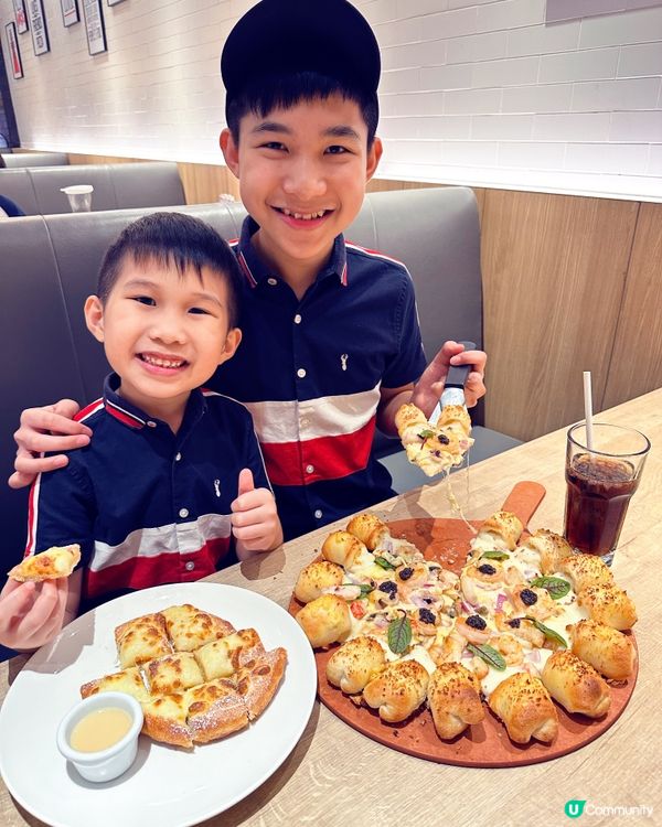 全新必勝客扭扭爆脆批套餐