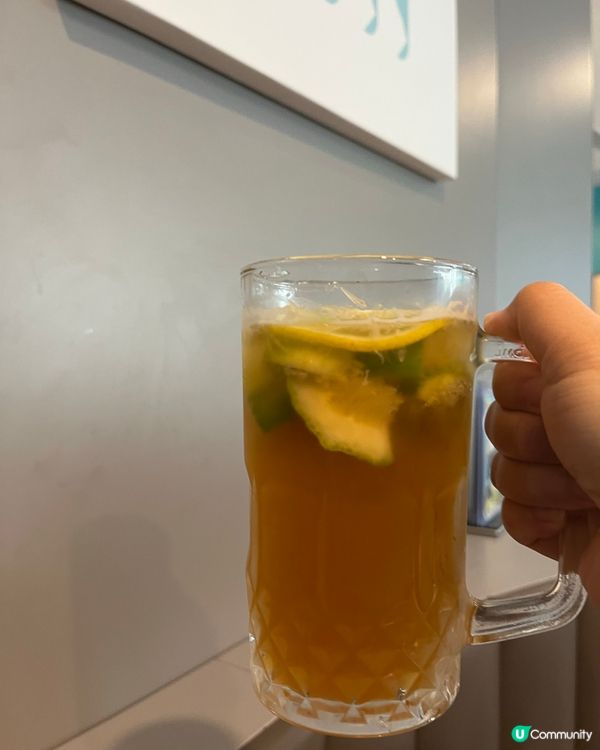 環境一流，打卡必備📸酸菜魚二人份，份量也啱啱好！