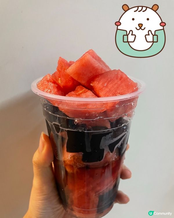 夏日消暑西瓜涼粉杯