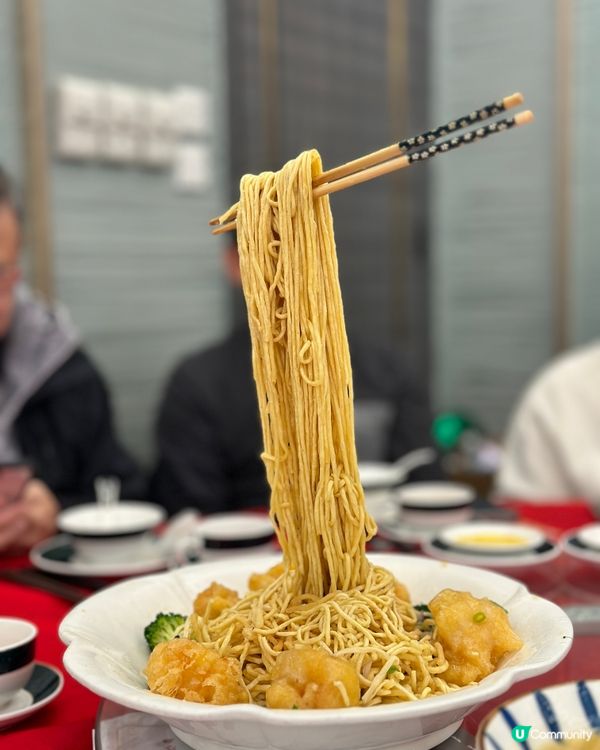 去左奧海城囍雲軒食隻，飛天麵好特別，成餐都好好食，係價錢可以...