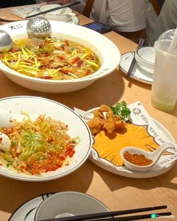 太二酸菜魚魚片食落爽口，酸辣味剛好，酸菜唔酸唔鹹送飯一流，小...