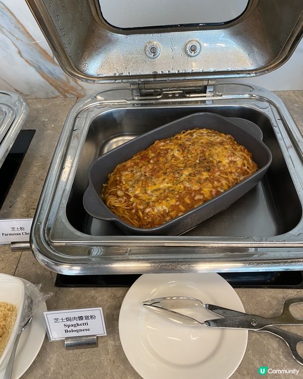 位於麗城同深井中間嘅華麗海灣酒店，自助餐好抵食， $138加...