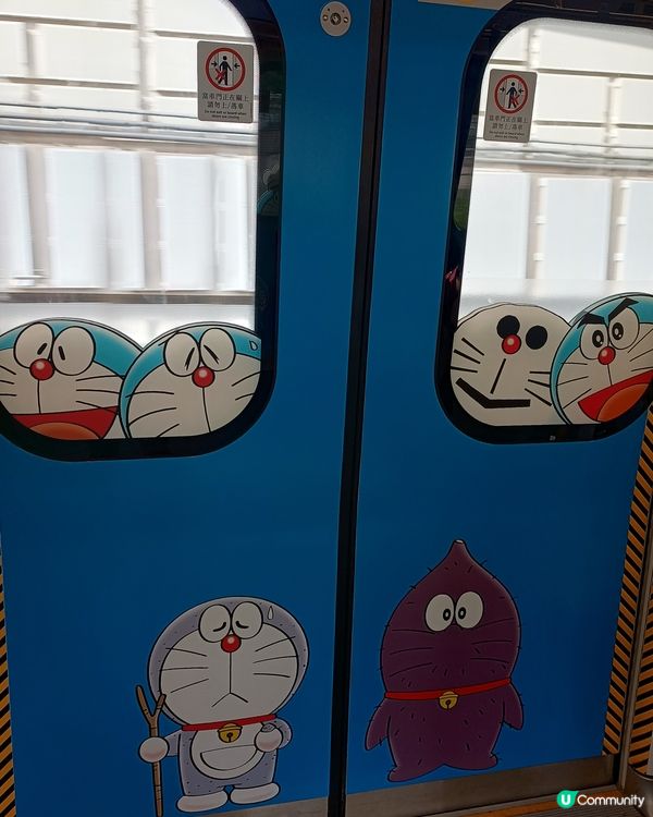 多啦a夢想號列車🚉