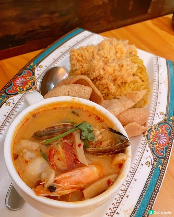 駱駝漆大廈上樓泰國菜👍🏻