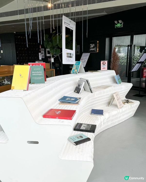 深圳西餐打卡點！🌇  一邊食飯一邊睇日落，仲有露天書吧📸