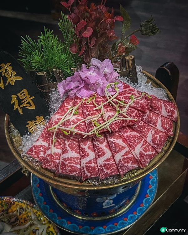 特色宮殿風火鍋店