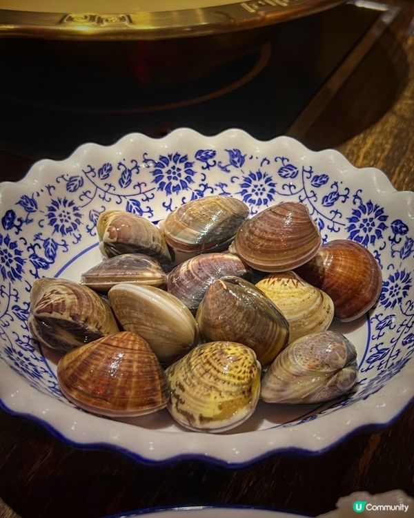 特色宮殿風火鍋店