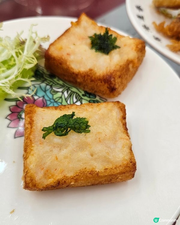 傳統酒樓仲有蝦多士😍