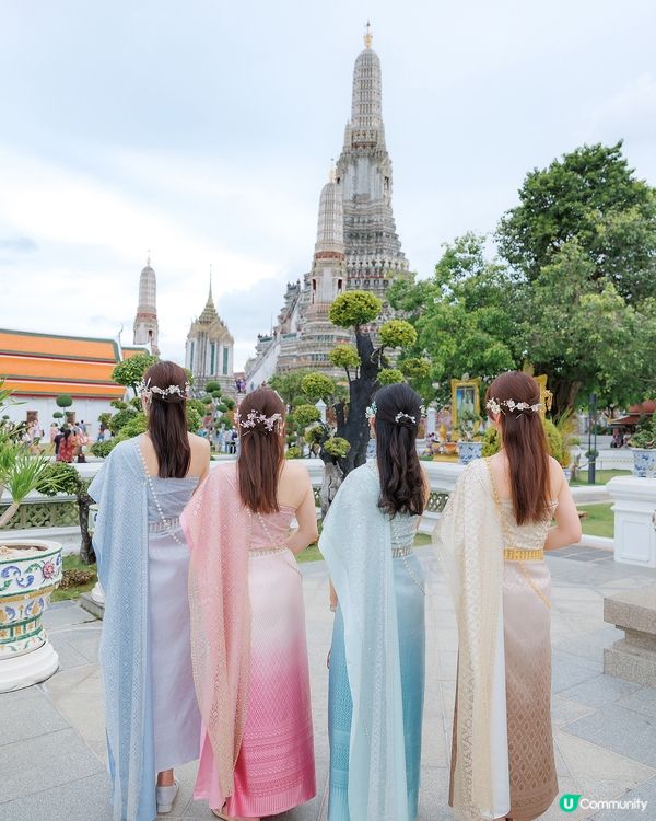 上個月去泰國的黎明寺拍泰服照片，很曬很熱要記得塗好防曬並補充...