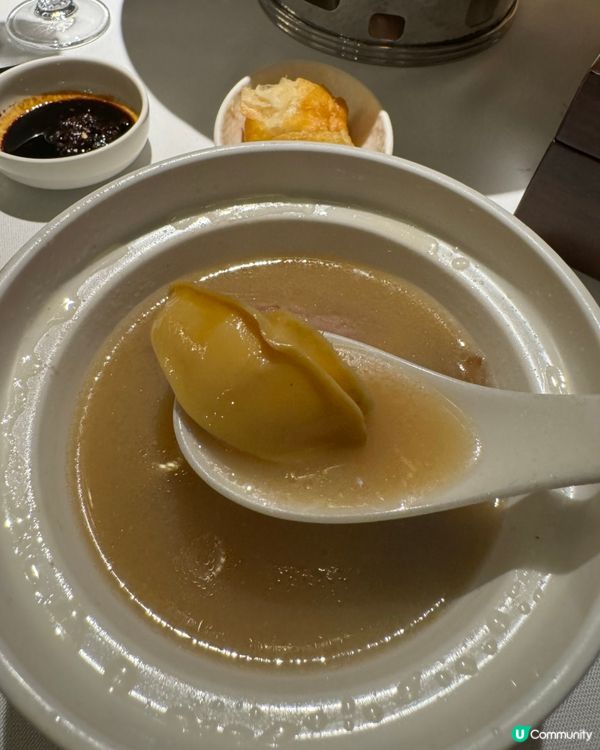 鮮花滿佈浪漫餐廳🌸周年慶典🥂