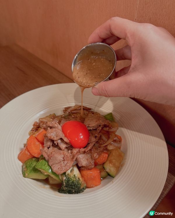 尖沙咀丼飯店 🤤  慢煮豬肉肉質嫩滑