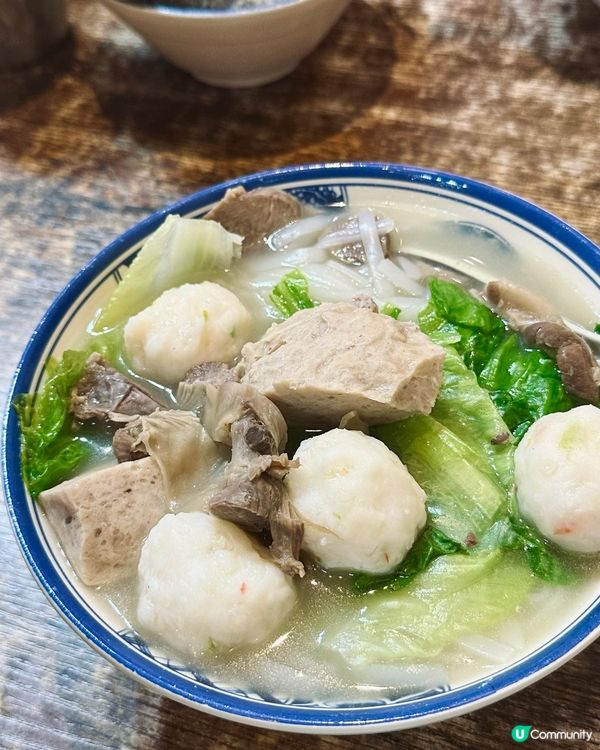 熱辣辣都抵唔住排隊🤤  