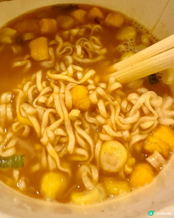 看奧運必備宵夜 合味道辣海鮮杯麵Big