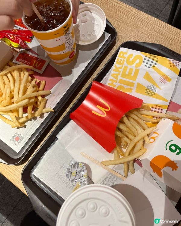 深夜放毒 一齊睇奧運😆氣氛一流 估唔到麥當勞貴左咁多