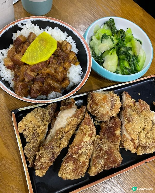 $100 台式午餐 有主食、小菜、飲品