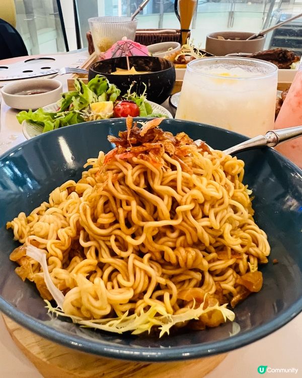 舒服掃街😬唔使企，唔使迫，坐定定嘆冷氣兼打卡創意港式街頭美食