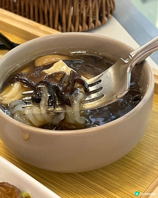 舒服掃街😬唔使企，唔使迫，坐定定嘆冷氣兼打卡創意港式街頭美食