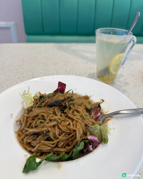 馬卡龍風素食餐廳🥗野菜大啡菇炒金邊粉