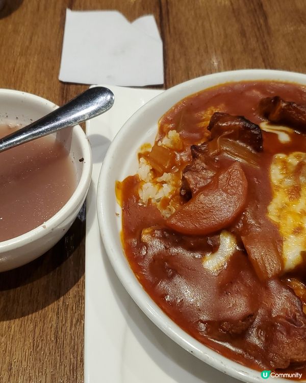 今晚自己食晚餐，在泰原味食焗飯😋，媽爸有酒樓party，细佬...