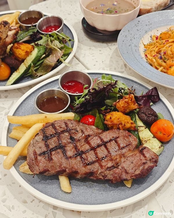 在仲夏夜觀星~浪漫滿分啊!剛剛週末到了上水廣場💗🔭跟好友們過...