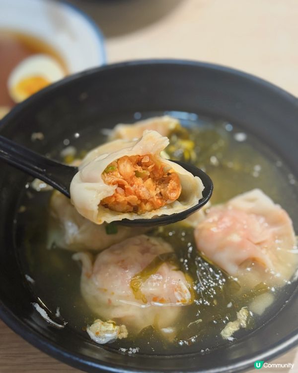 餃子大隻滿餡丨親切的家庭味道．山東小城