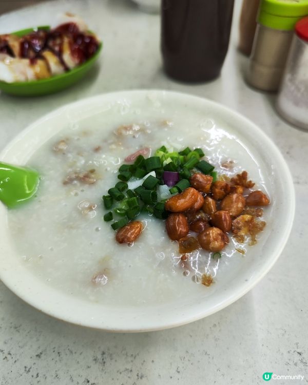 對於香港人來說，逛小食店是一種生活方式，在深水?區，有一個隱...