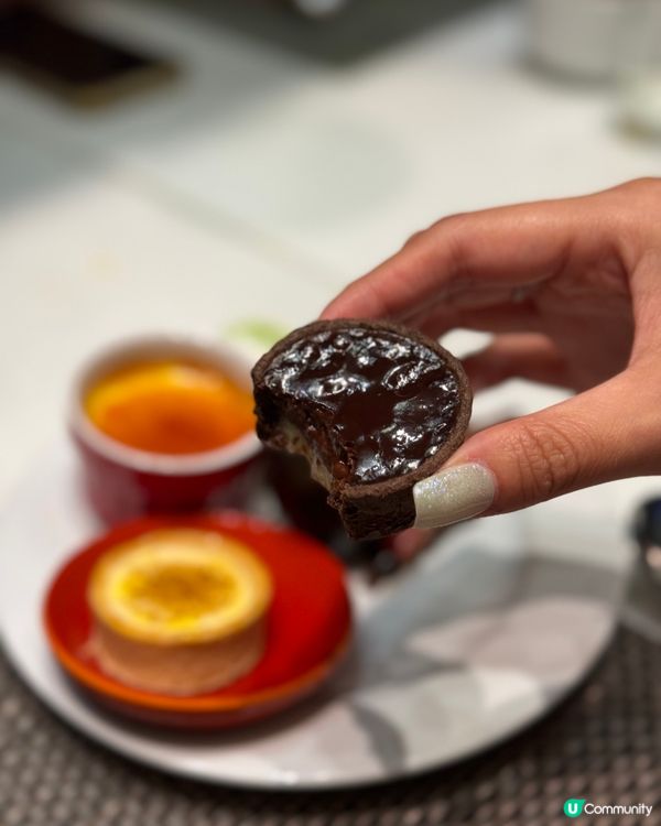 食buffet點可以錯過甜品區呢？馬卡龍有百香果、抹茶同埋朱...